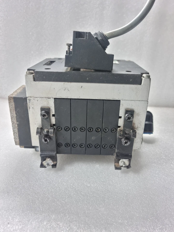 Festo Pneumatic Solenoid Valve Manifold CPV Series 24Vdc 10P-18-4C-MP-R-B